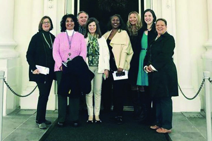 Group of LuHi Alumni posing washington dc