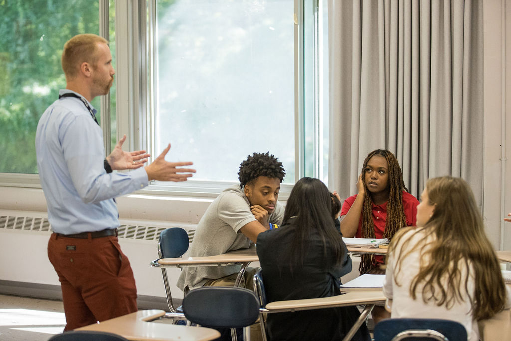 LuHI Teacher in Classroom