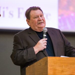 Dave Hahn speaking at event